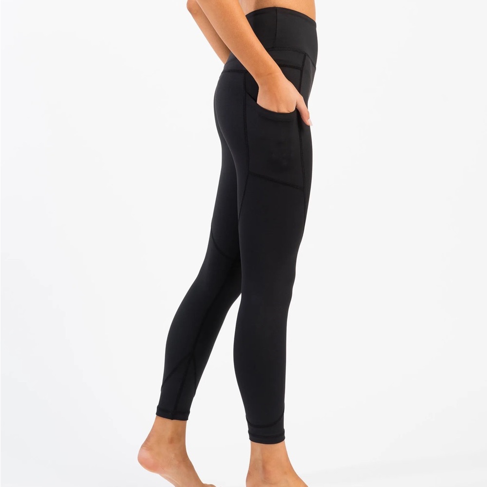 ZYIA Black Pocket Light n Tight